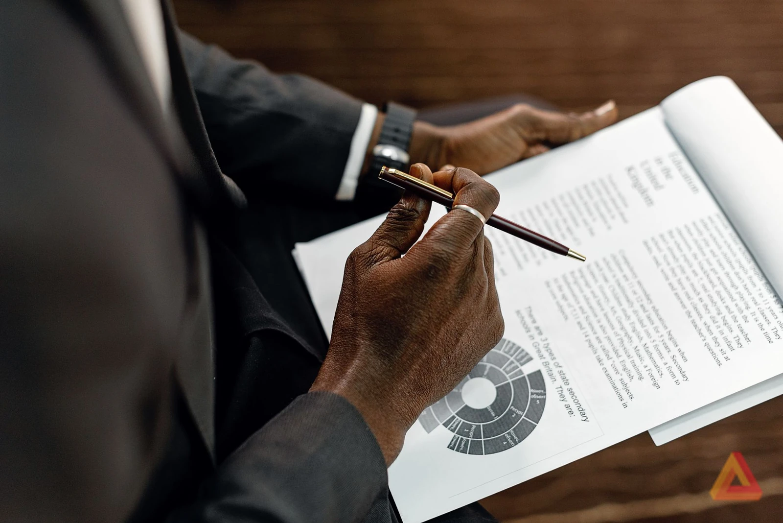 Checklist kiểm soát chất lượng bài viết AI nhằm đáp ứng tiêu chuẩn E-E-A-T của Google