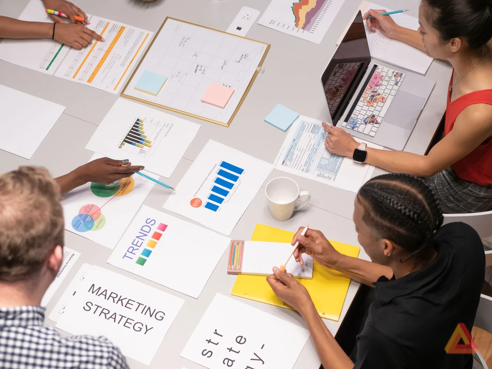 Mô hình đánh giá tác động của ChatGPT Ads đối với chiến lược marketing