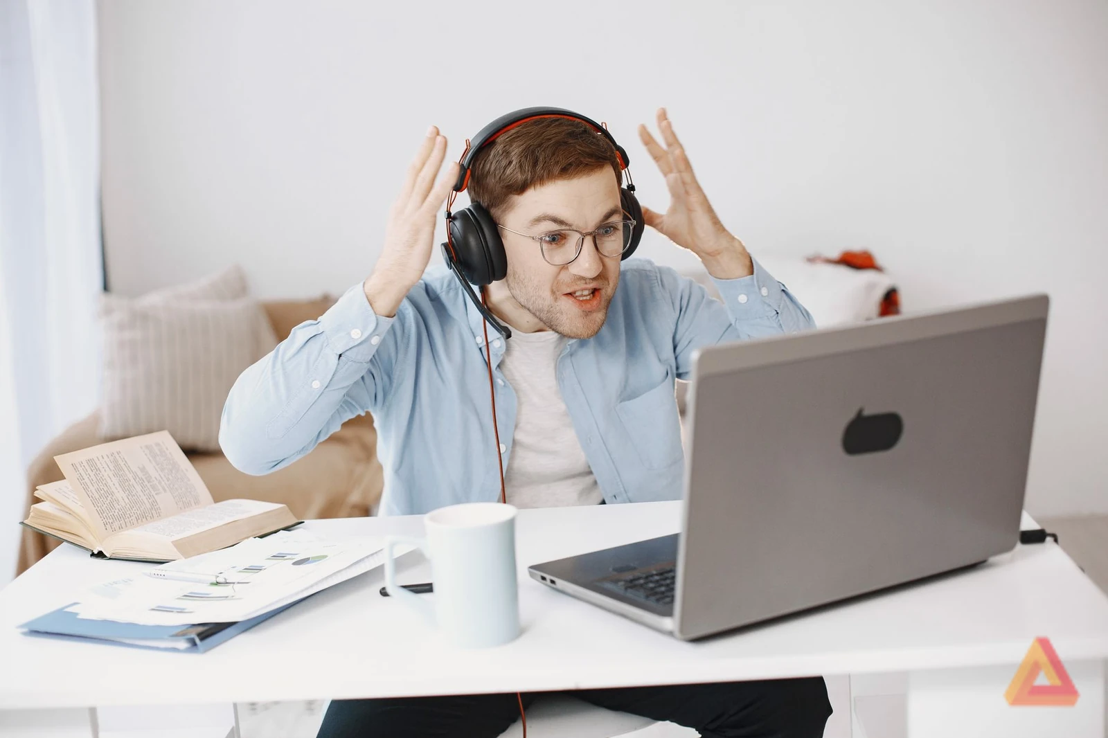 Hình minh họa các cạm bẫy và sai lầm thường gặp khi làm video ngắn